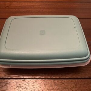 Anchor Green Food Storage 2.5 Qt Container